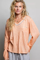 POL Contrast Stitch V-Neck Lightweight Knit Long Sleeve Top