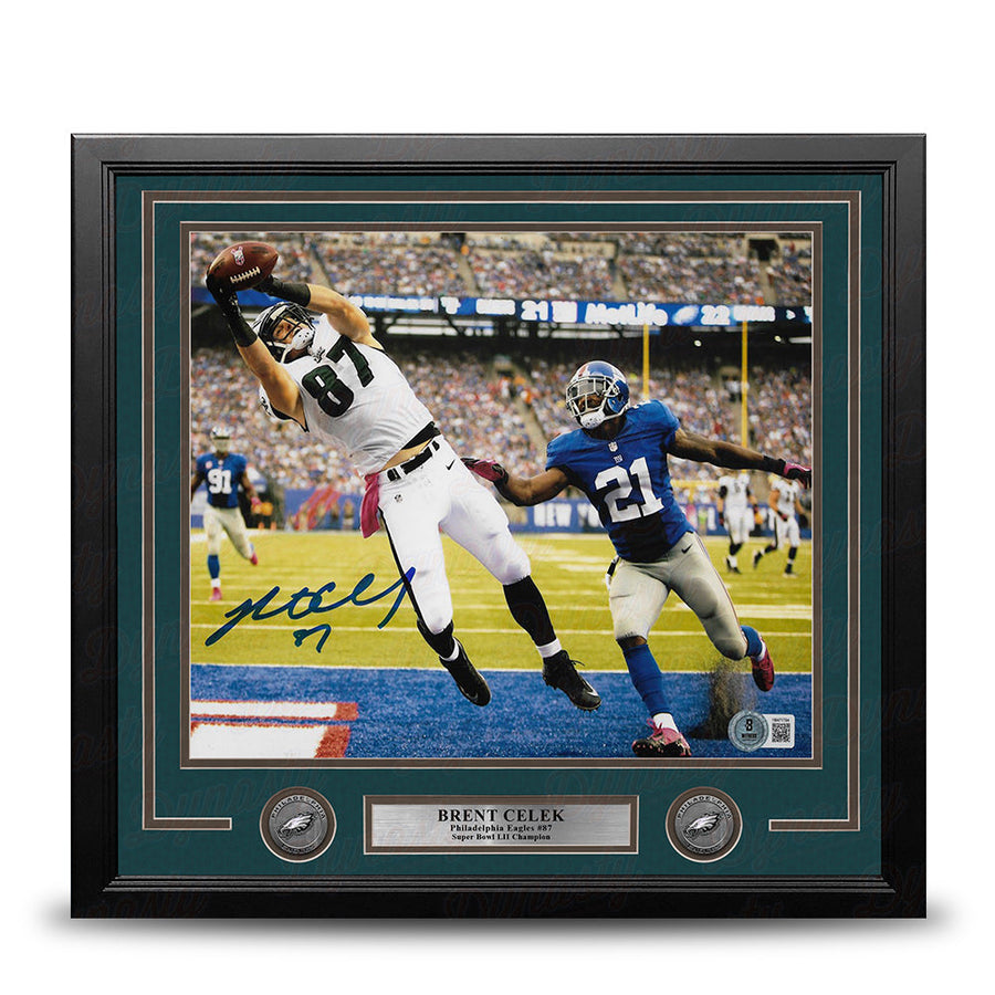 Brent Celek Touchdown v. Giants Philadelphia Eagles Autographed 16
