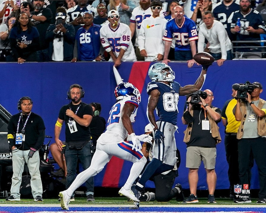 CeeDee Lamb One-Handed Touchdown Catch Dallas Cowboys 8