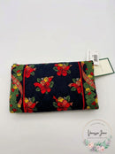 Vera Bradley Strap Wallet Crossbody Hen and Holly Christmas Holiday