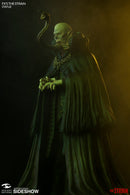 The Strain: The Master Statue [Limited Edition]