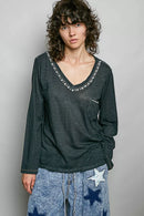 POL Contrast Stitch V-Neck Lightweight Knit Long Sleeve Top