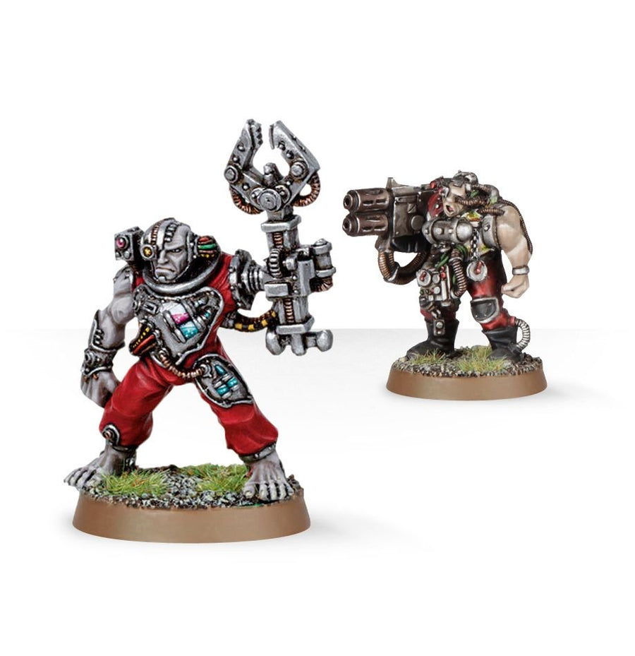 Warhammer 40K:  Space Marine Servitors with Multi-melta