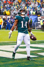 Kenneth Gainwell Touchdown Celebration Philadelphia Eagles 16" x 20" Football Photo