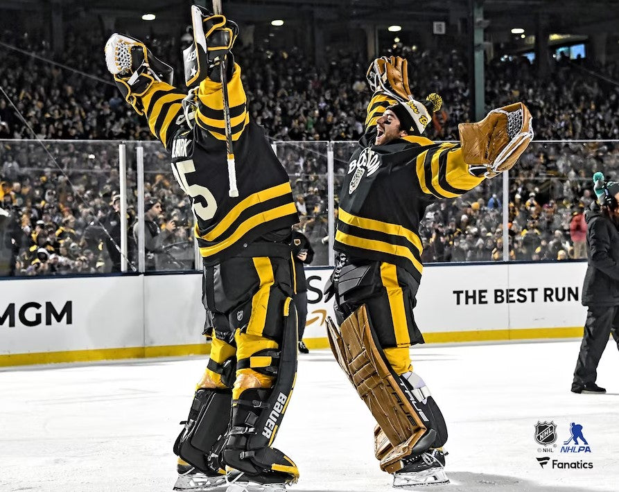 Linus Ullmark & Jeremy Swayman 2023 Winter Classic Boston Bruins 8