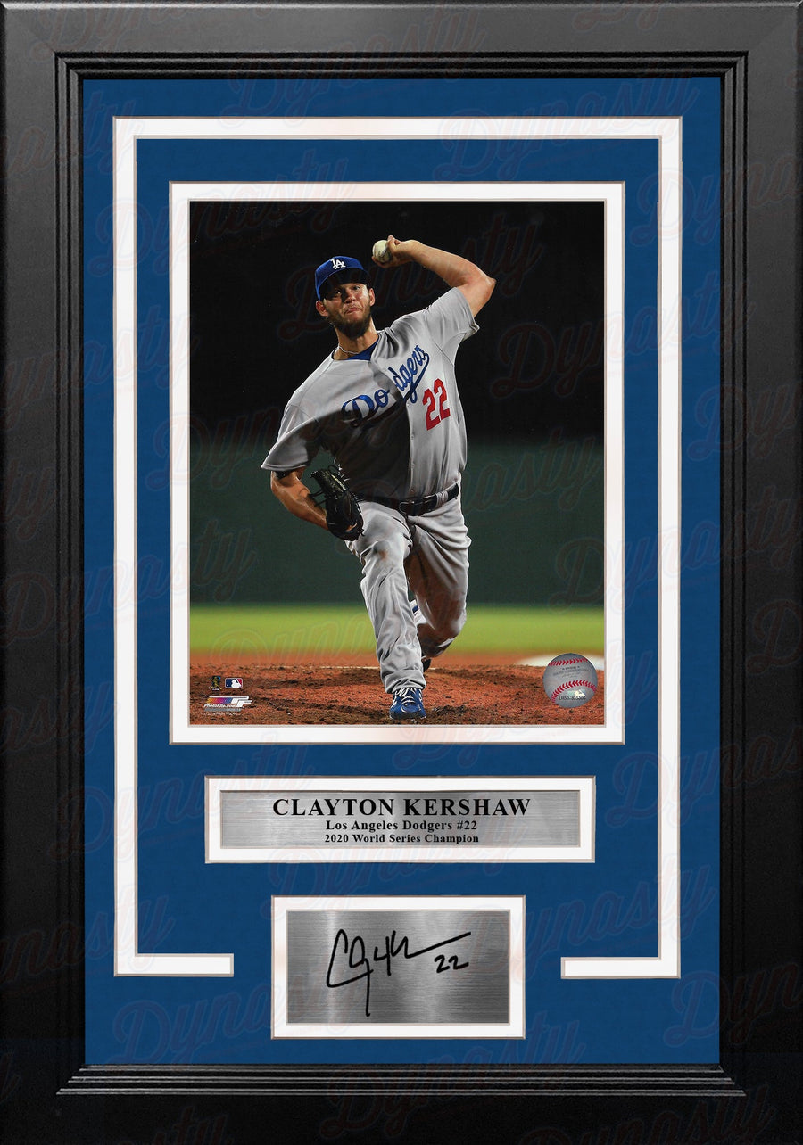Clayton Kershaw in Action Los Angeles Dodgers 8