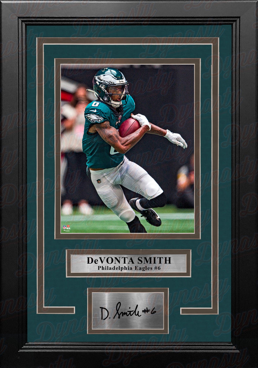 DeVonta Smith in Action Philadelphia Eagles 8