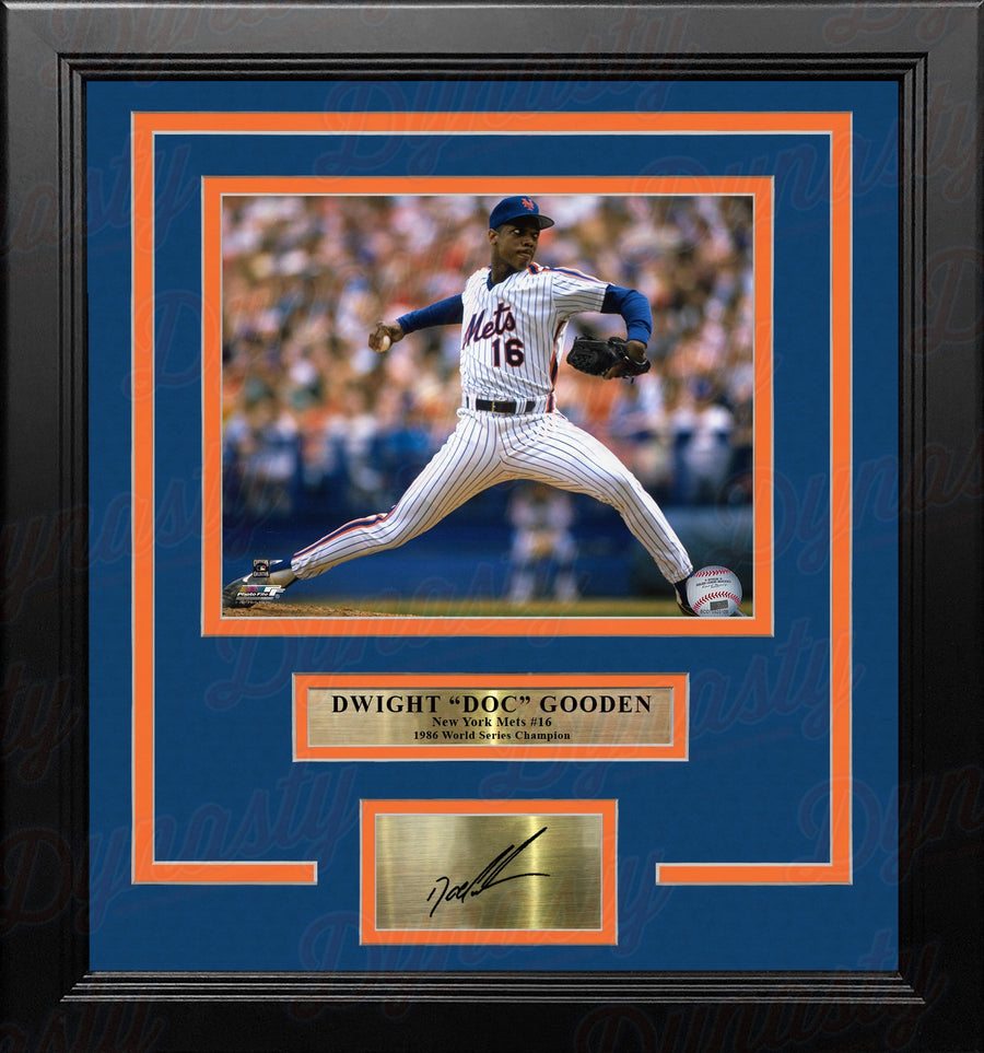Dwight Gooden in Action New York Mets 8