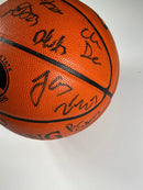 2016-17 Golden State Warriors Team signed Basketball PSA/DNA Warriors autographed