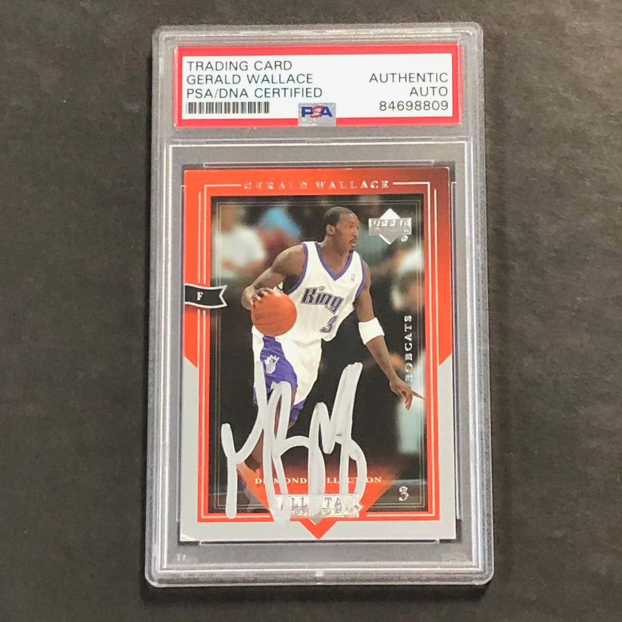 2004-05 Upper Deck #8 Gerald Wallace Signed Card PSA Slabbed Kings