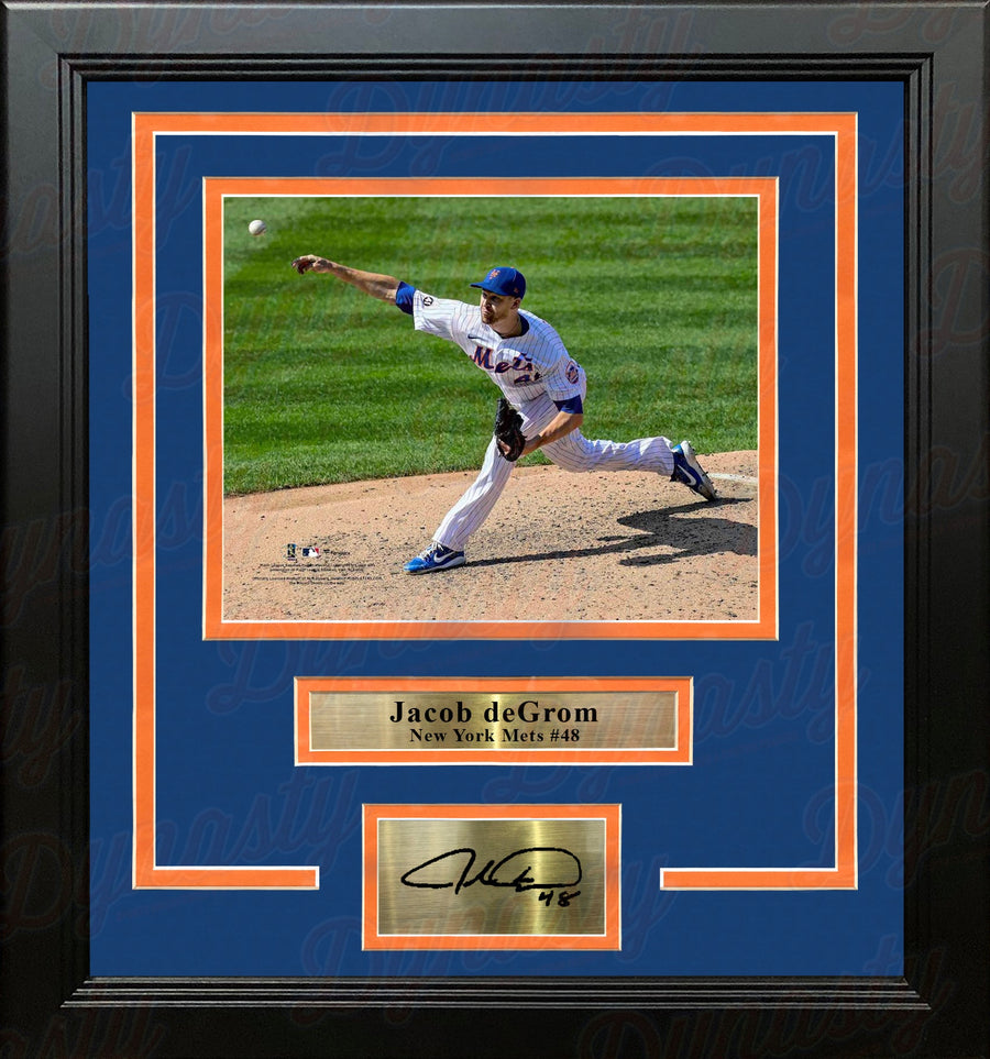 Jacob deGrom in Action New York Mets 8