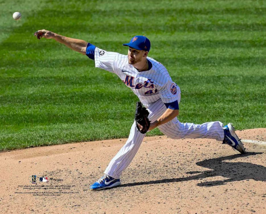 Jacob deGrom in Action New York Mets 8