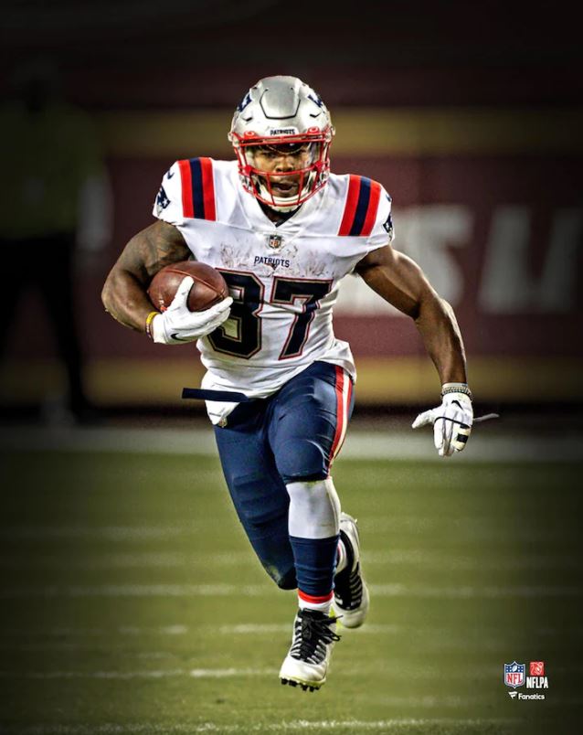 Damien Harris Blackout Action New England Patriots 8