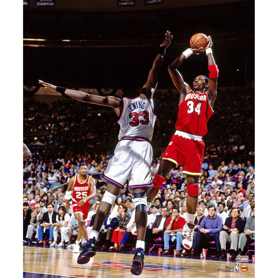 Hakeem Olajuwon in Action Houston Rockets 8