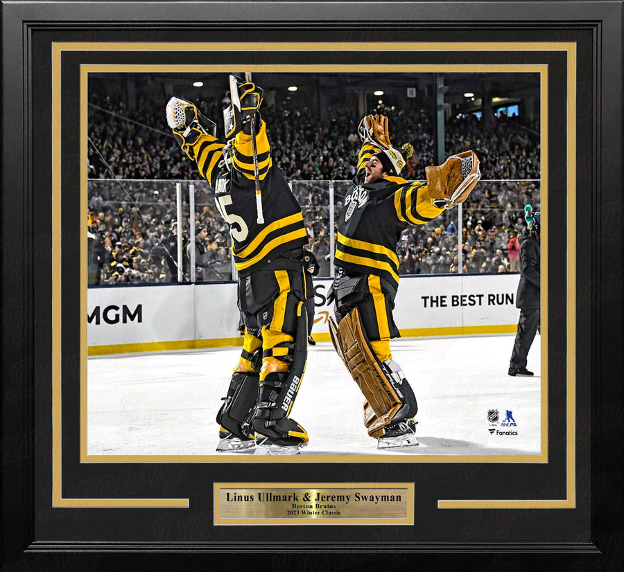 Linus Ullmark & Jeremy Swayman 2023 Winter Classic Boston Bruins 11