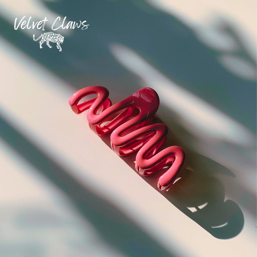 Velvet Claws Hair Clip | '80s Squiggle in Pink Hair Claw