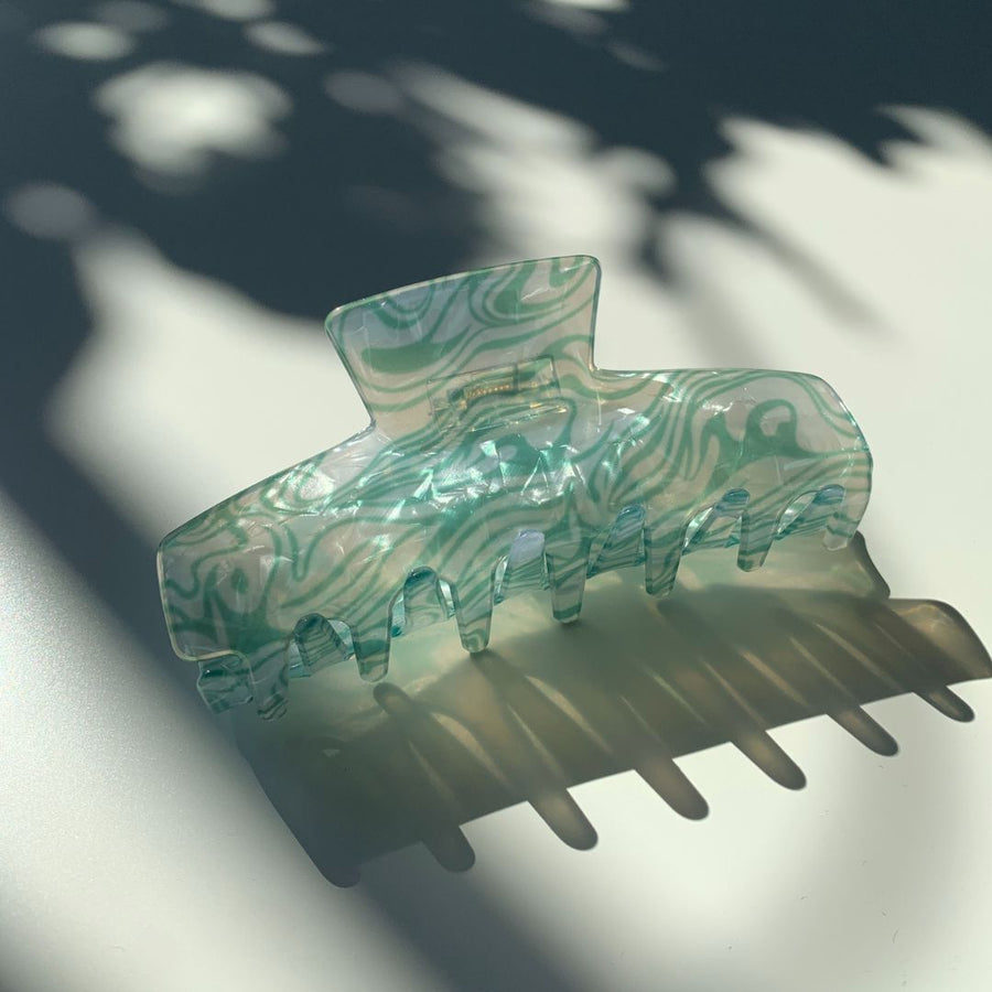 Velvet Claws Hair Clip | The Psychedelic in Nature Child Hair Claw