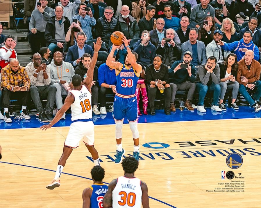 Steph Curry 3-Point Record-Breaking Shot Golden State Warriors 8