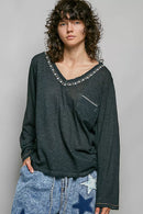 POL Contrast Stitch V-Neck Lightweight Knit Long Sleeve Top