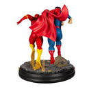 DC Battle Superman vs. The Flash Racing Statue