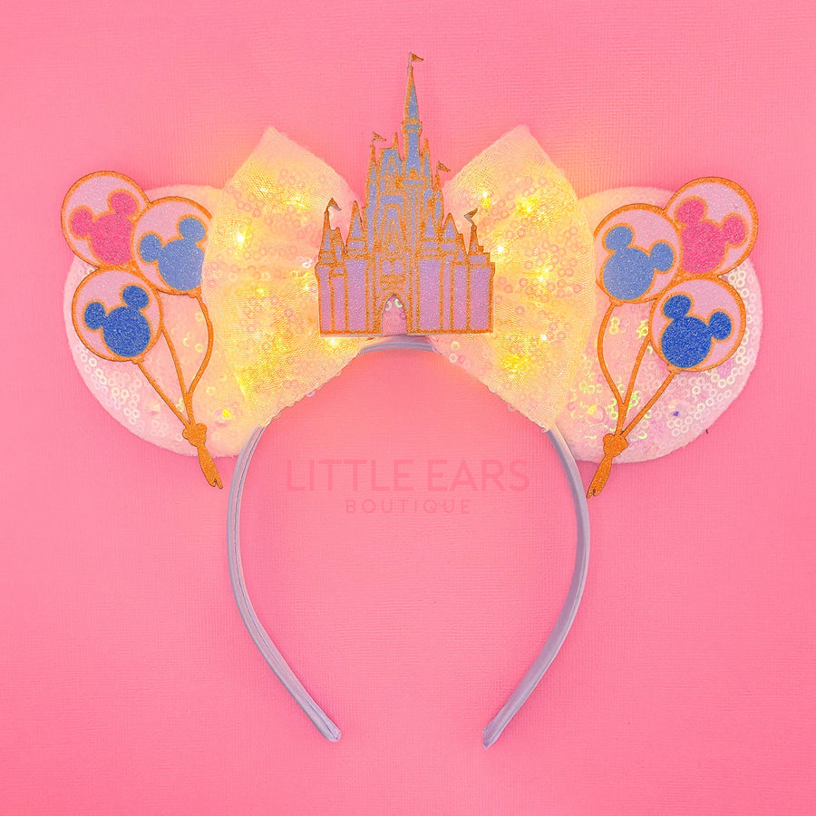 Light Up Castle & Balloons Ears