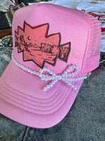 White Pearl Bow Trucker Hat Chain