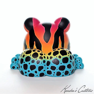 SUNS OUT BUNS OUT Custom 1 of 1 Ributt Vinyl Figure: “Rainbow Poison Dart Toad” by Kendra Thomas Spastic Pops 